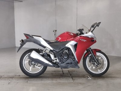 Honda CBR250R 2011