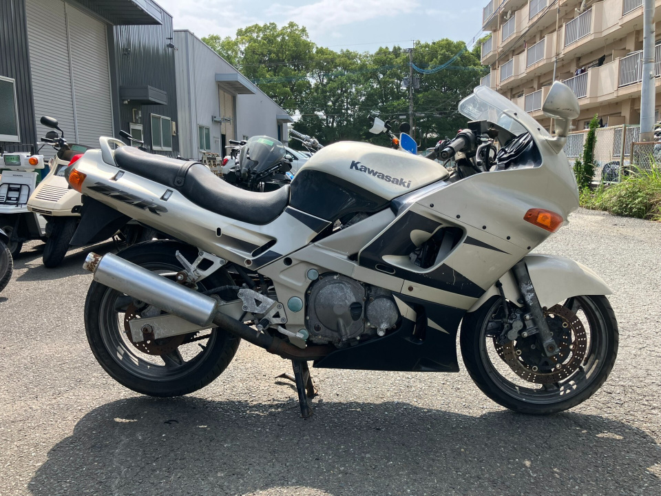 Kawasaki ZZ-R400 1998