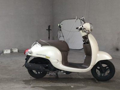 Honda GIORNO 2011