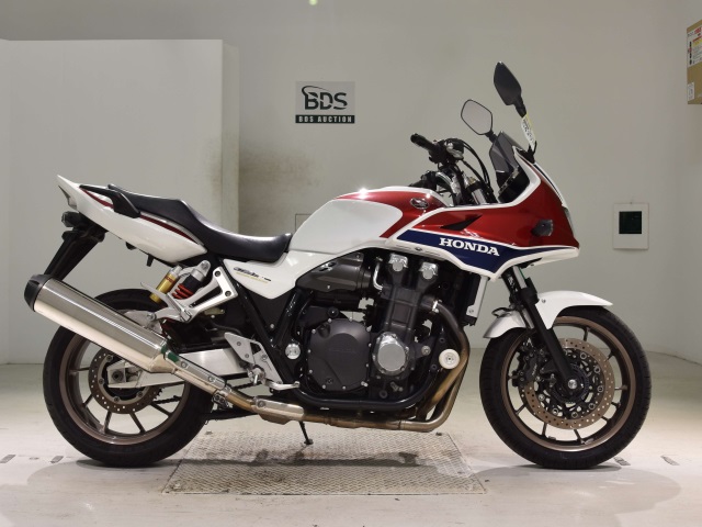 Honda CB1300SF 2016