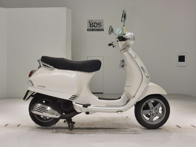 Vespa LX125