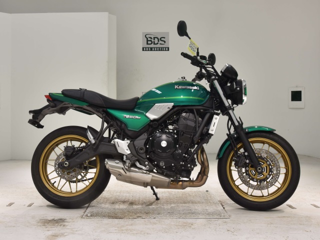 Kawasaki Z650RS 2024