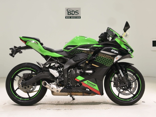 Kawasaki NINJA ZX-25R KRT 2021