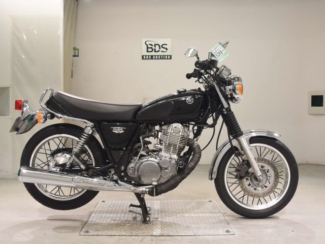 Yamaha SR400 2017