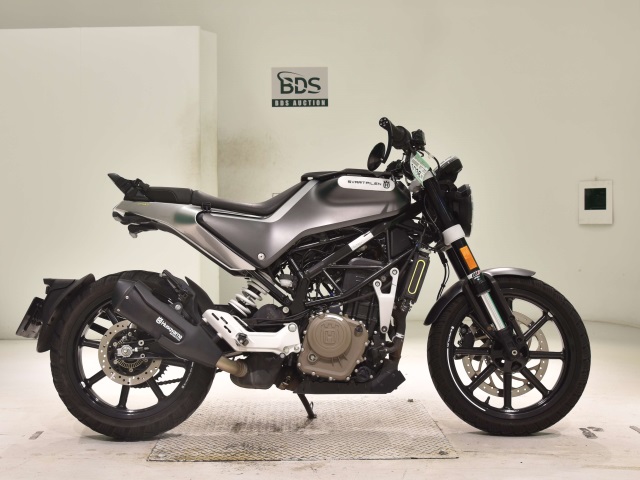 Husqvarna SVARTPILEN 401 2021