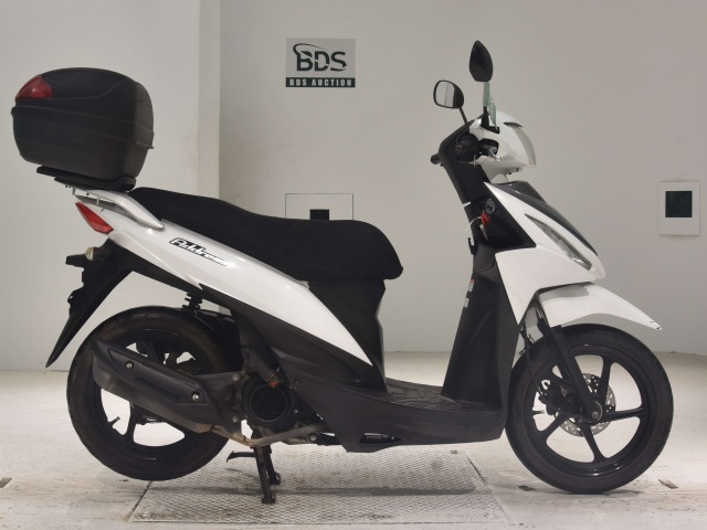 Suzuki ADDRESS V110