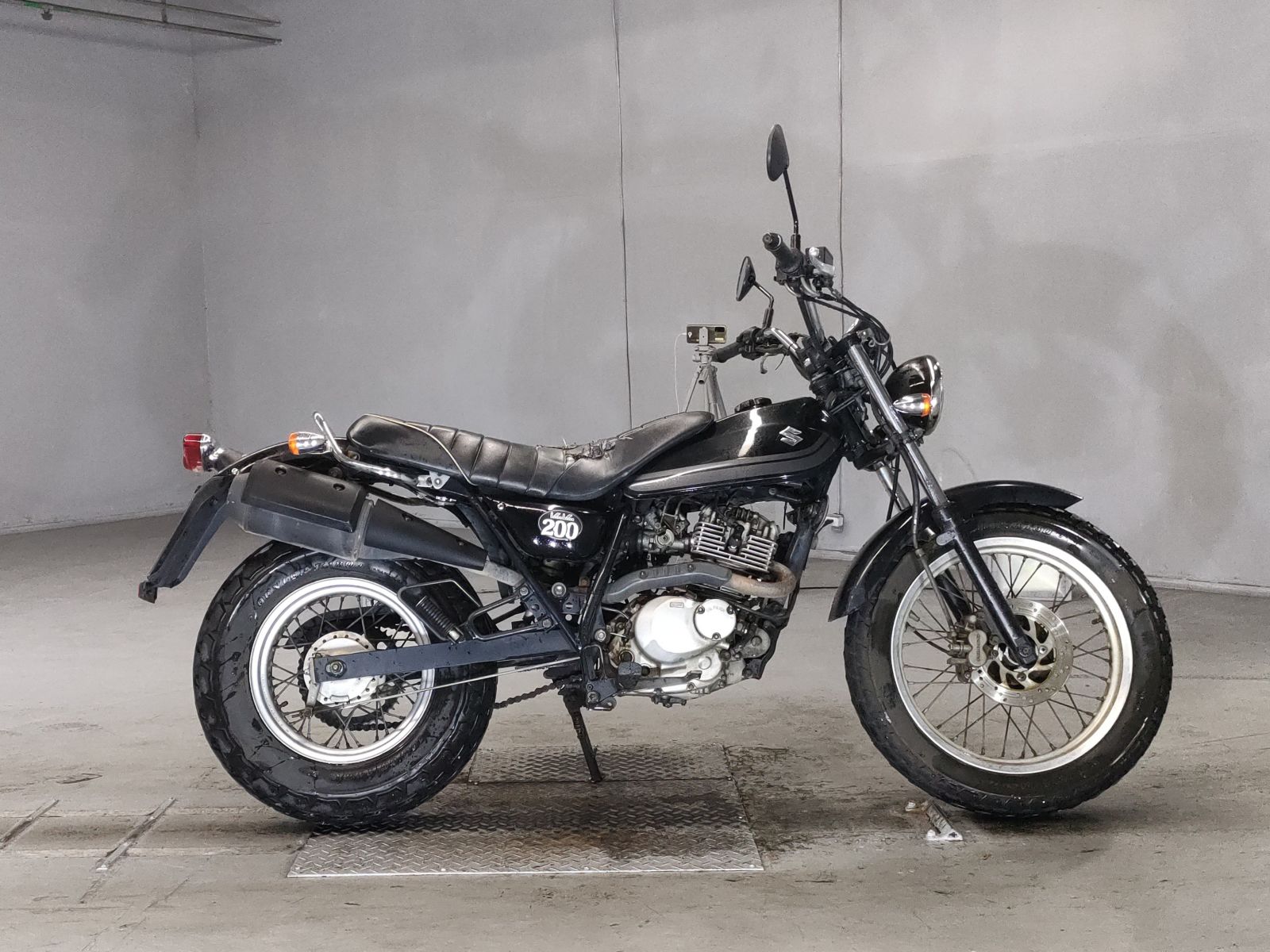 Suzuki VAN VAN 200 2015