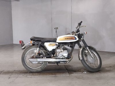 Kawasaki YB125