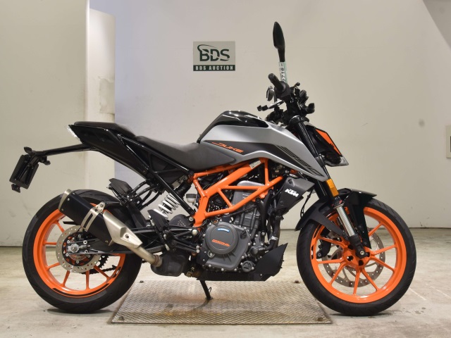 KTM 390 DUKE 2023