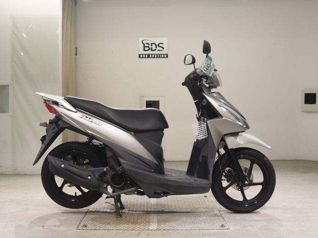 Suzuki ADDRESS V110