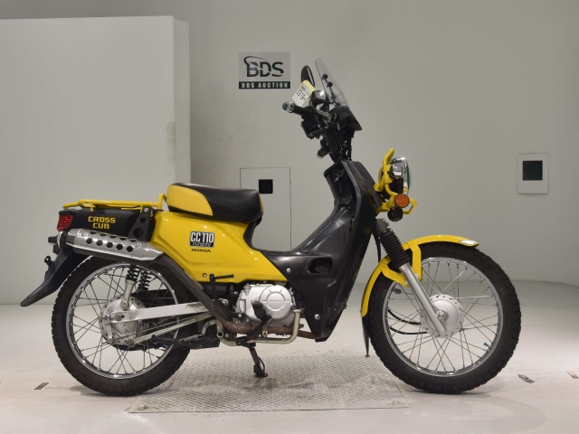 Honda CC110 CROSSCUB 2016