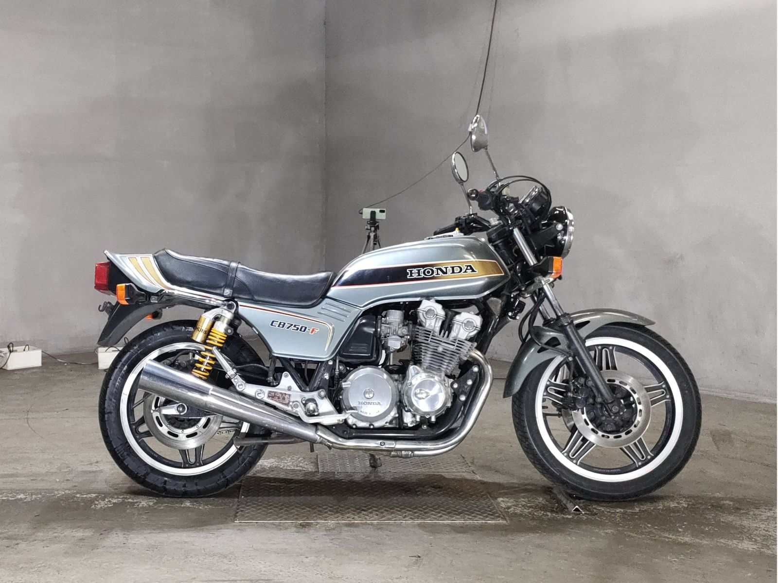 Honda CB750 1982