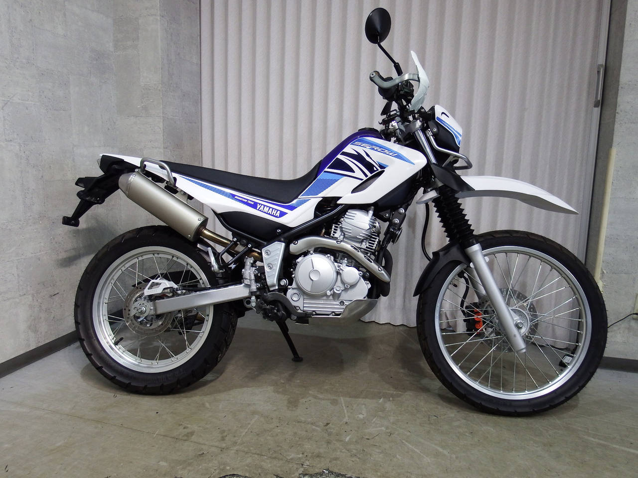 Yamaha SEROW XT250 2018