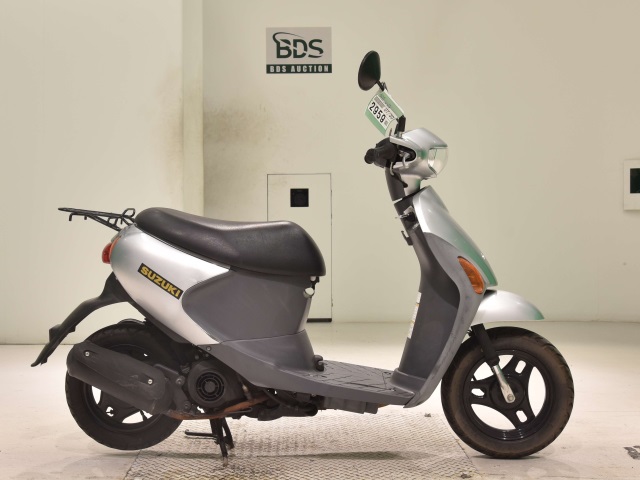 Suzuki LETS4