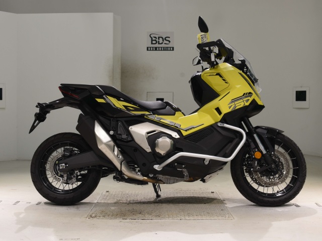 Honda X-ADV750 2025