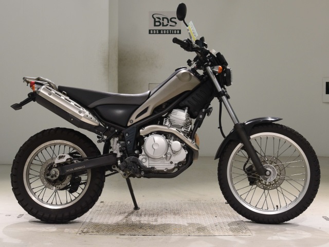 Yamaha TRICKER 2018