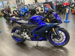 Yamaha YZF-R15 2023