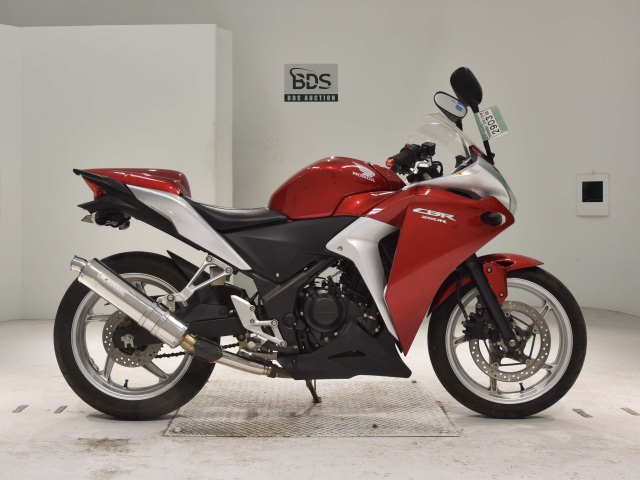 Honda CBR250R 2011