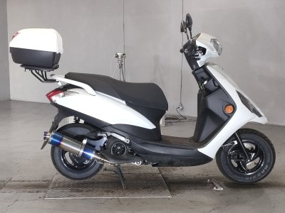 Yamaha AXIS Z 2024