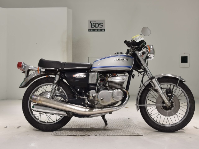 Suzuki GT380 2024