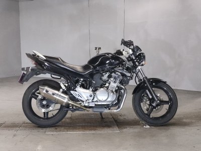Suzuki GSR250