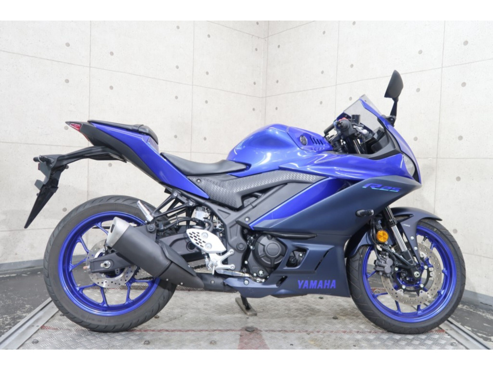 Yamaha YZF-R25 2022
