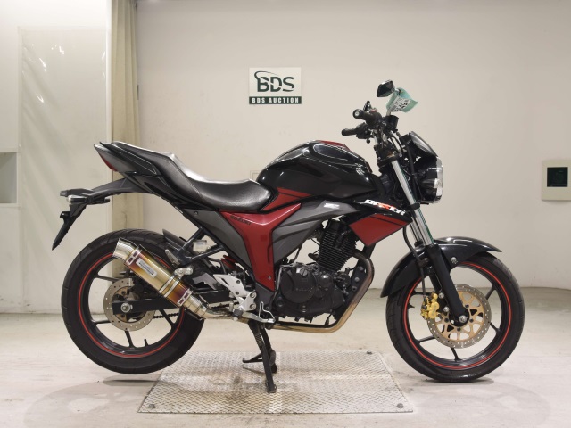 Suzuki GIXXER150