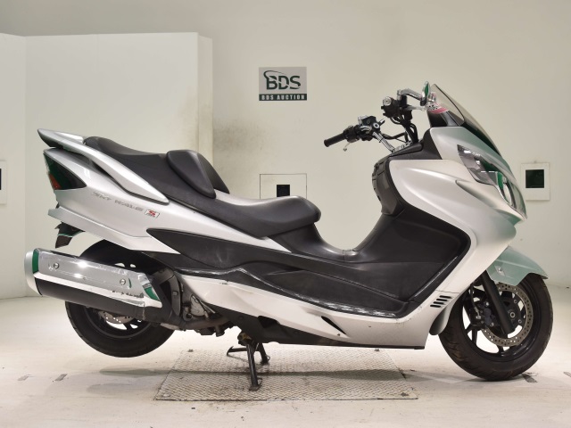 Suzuki SKYWAVE 250S