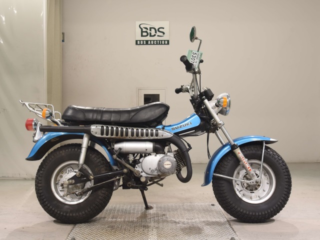 Suzuki RV90