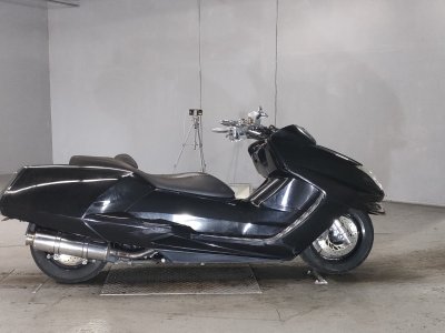 Yamaha MAGZAM 2010