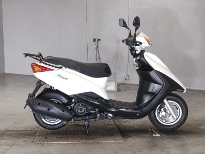 Yamaha AXIS TREAT 2015