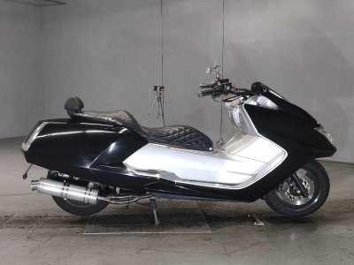 Yamaha MAGZAM 2005