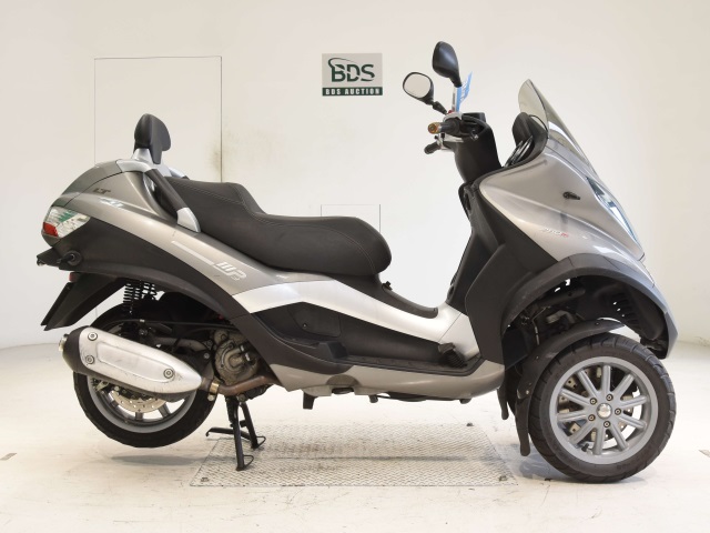 Piaggio MP3