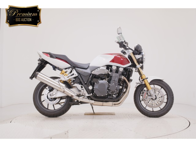 Honda CB1300SF 2025