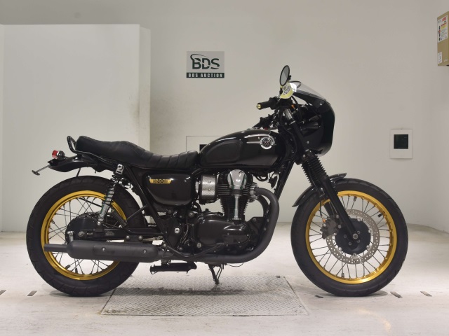 Kawasaki W800 2011