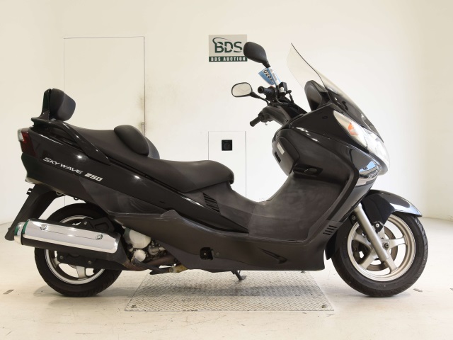Suzuki SKYWAVE 250S