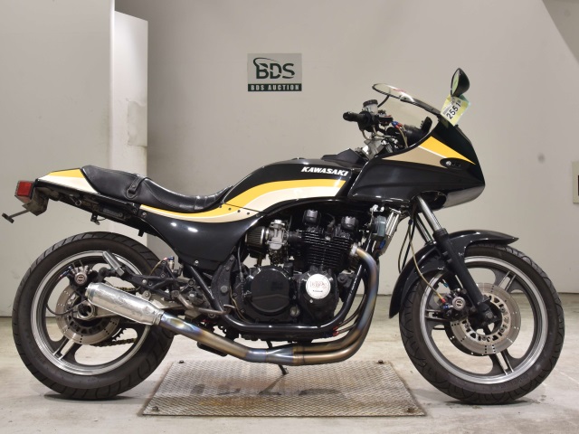 Kawasaki GPZ750F 1983