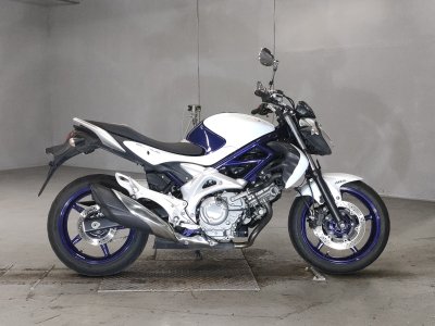 Suzuki GLADIUS SFV400 2010