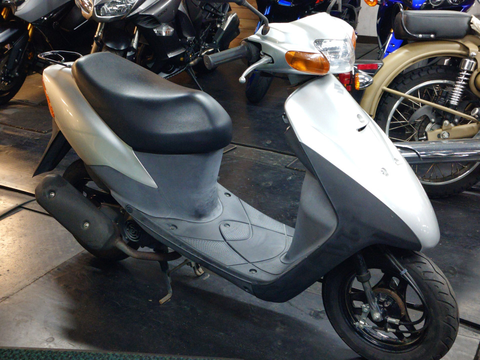Suzuki LETS2