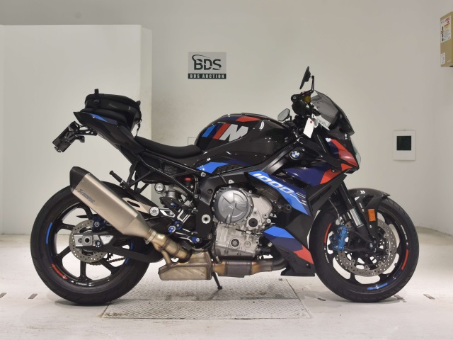 BMW M1000R 2023