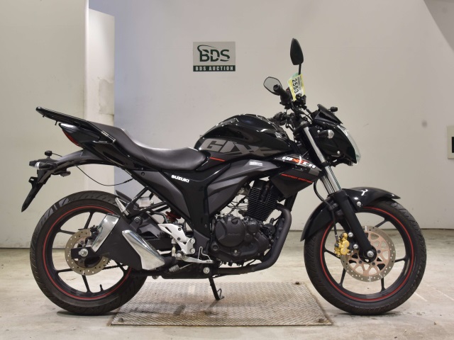 Suzuki GIXXER150