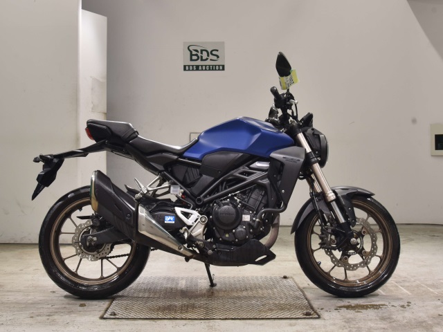 Honda CB250R 2019