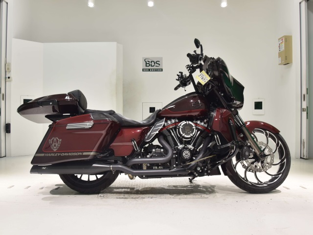HD STREET GLIDE FLHXSE1920 CVO 2019