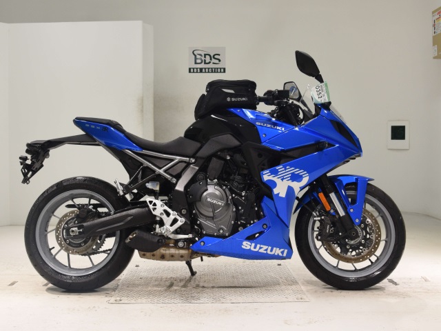 Suzuki GSX-8S 2024