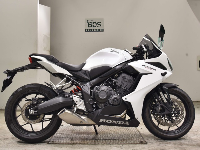 Honda CB650R 2023