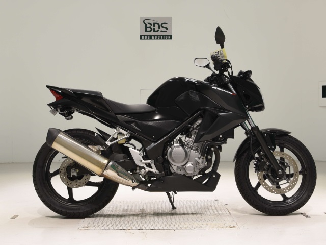Honda CB250F 2016