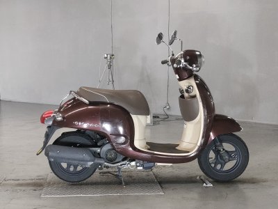 Honda GIORNO 2011