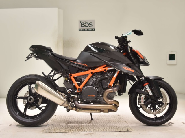 KTM 1290 SUPERDUKE R 2020