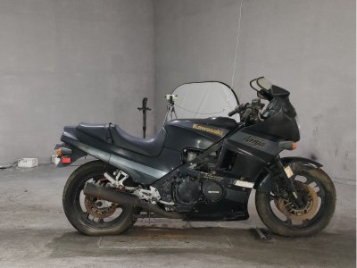 Kawasaki GPZ400R 1987