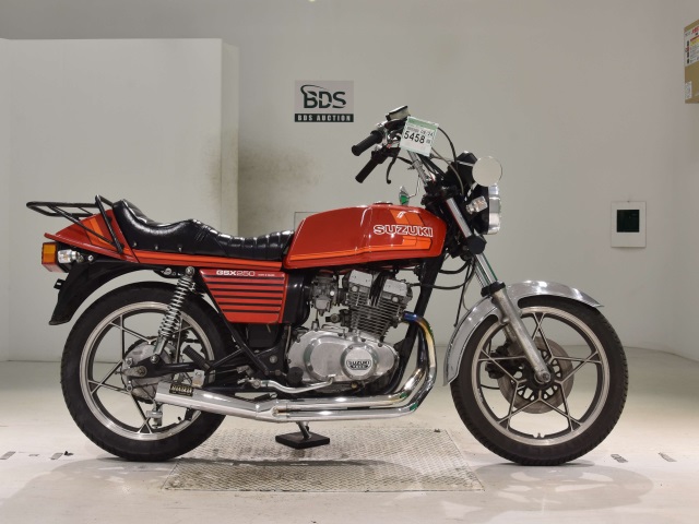 Suzuki GSX250E